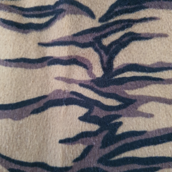 Table Eight Fur Tiger Print Skirt Size 12 - Picture 13 of 14
